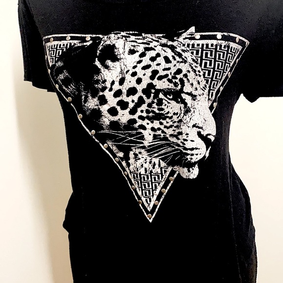 Charlotte Russe Assymetrical Off Shoulder High Low 3-D Tiger Short Sleeve Shirt - Picture 8 of 16